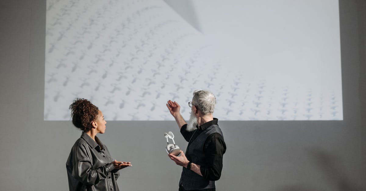 易名实名账号：房卡代理平台客服