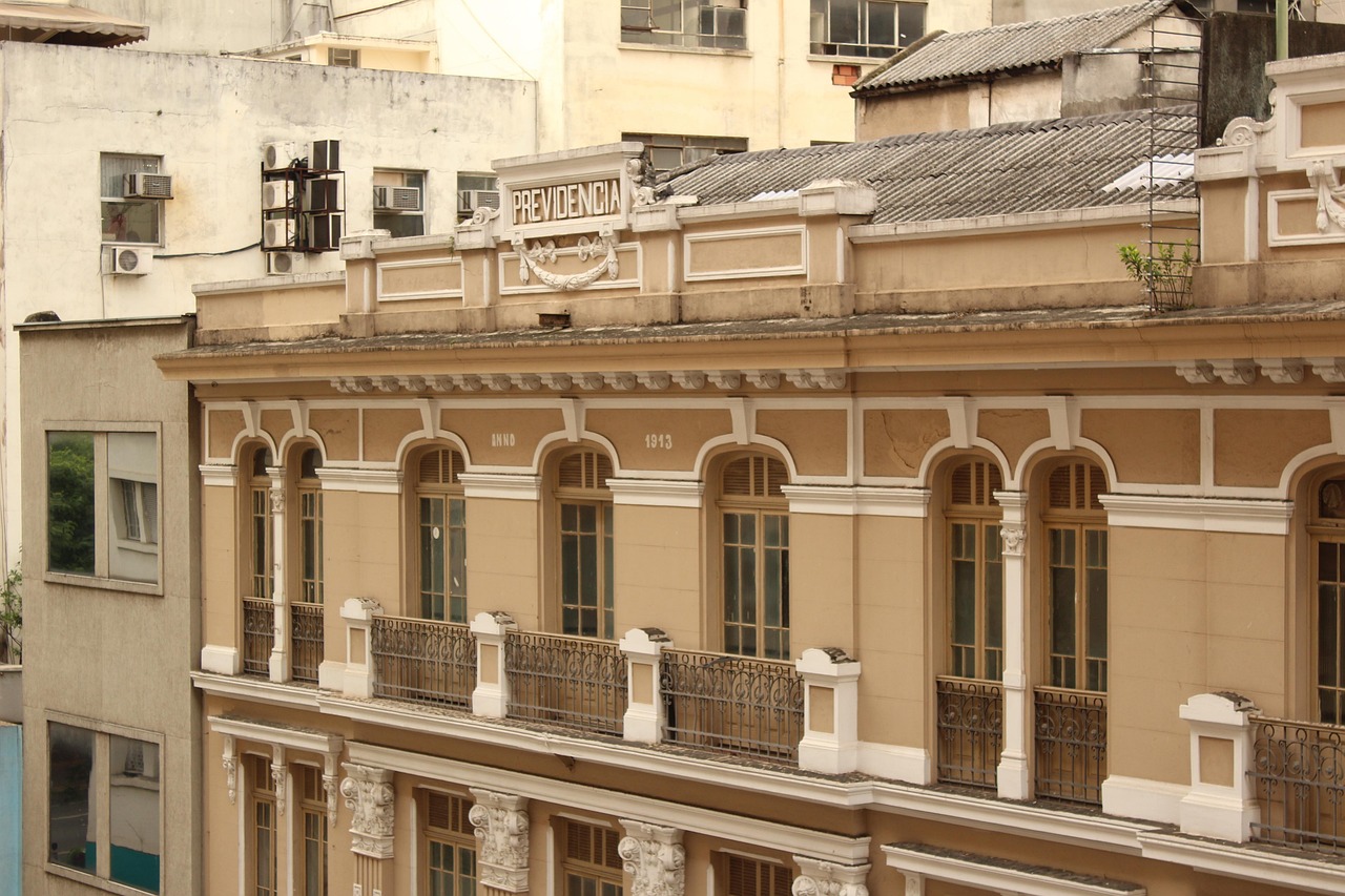 Peel百乐葡萄爆珠（细）：注册速递易快递员账号